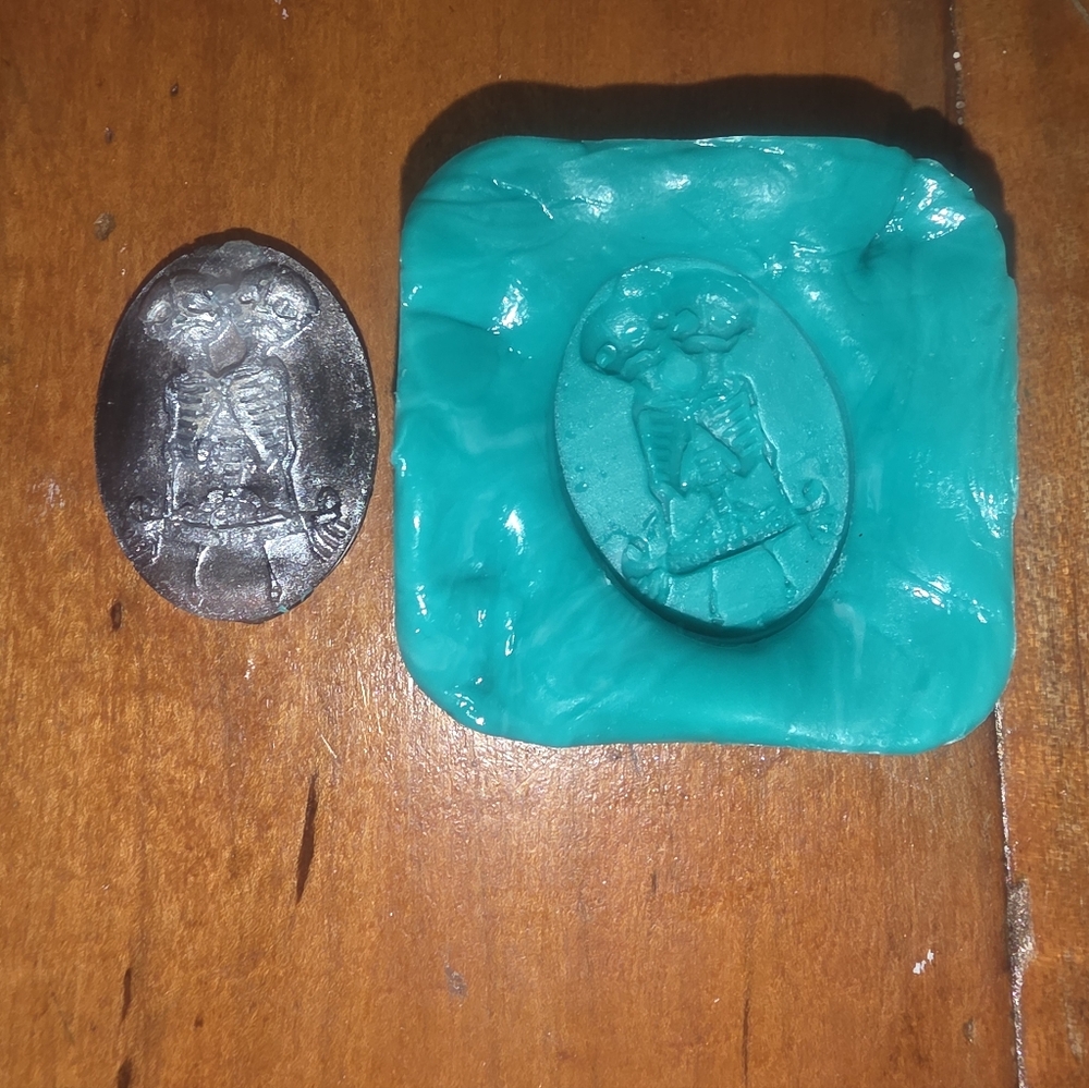Gothic Cameo Conjoined Twins Mold / Jewelry Making For Resin / Polymer Clay